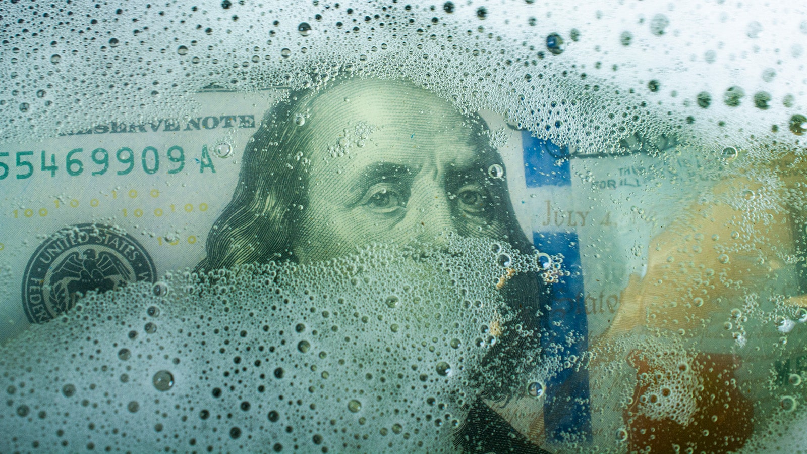 La Ley de Antilavado de Dinero AML