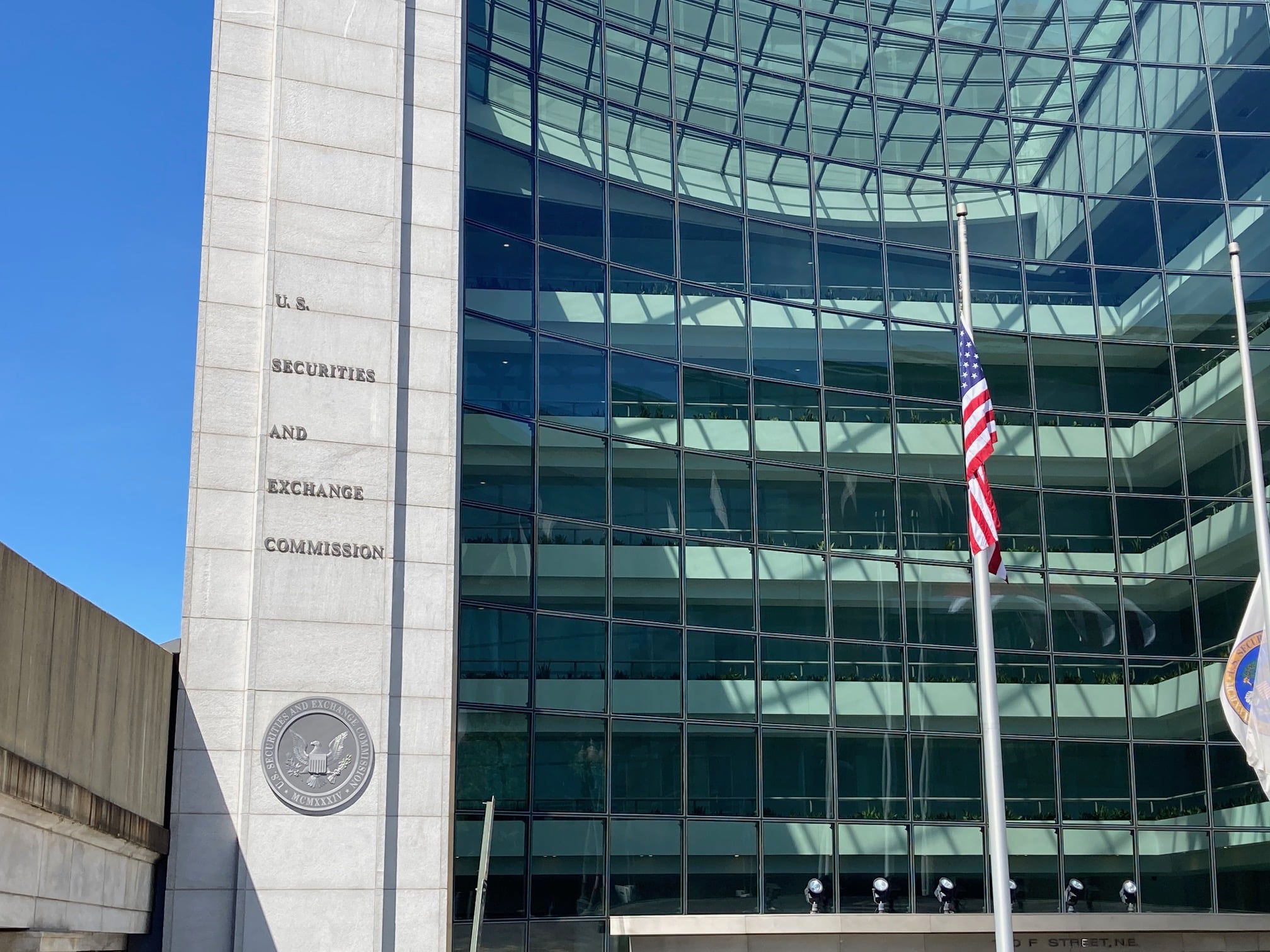Sec Sanctions Investment Advisor $500,000 For Impeding Whistleblowing Through Ndas